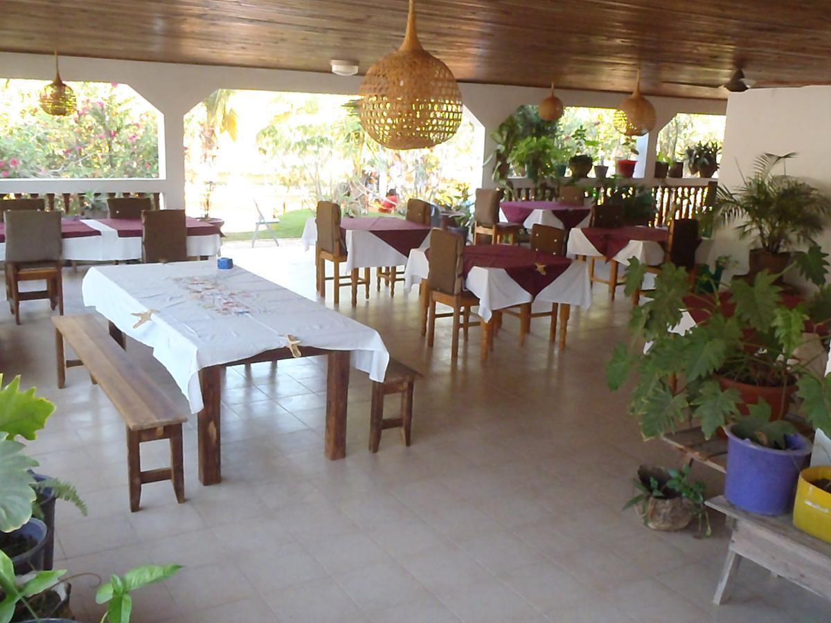 Chez Laurette Hotel Morombe Exterior foto