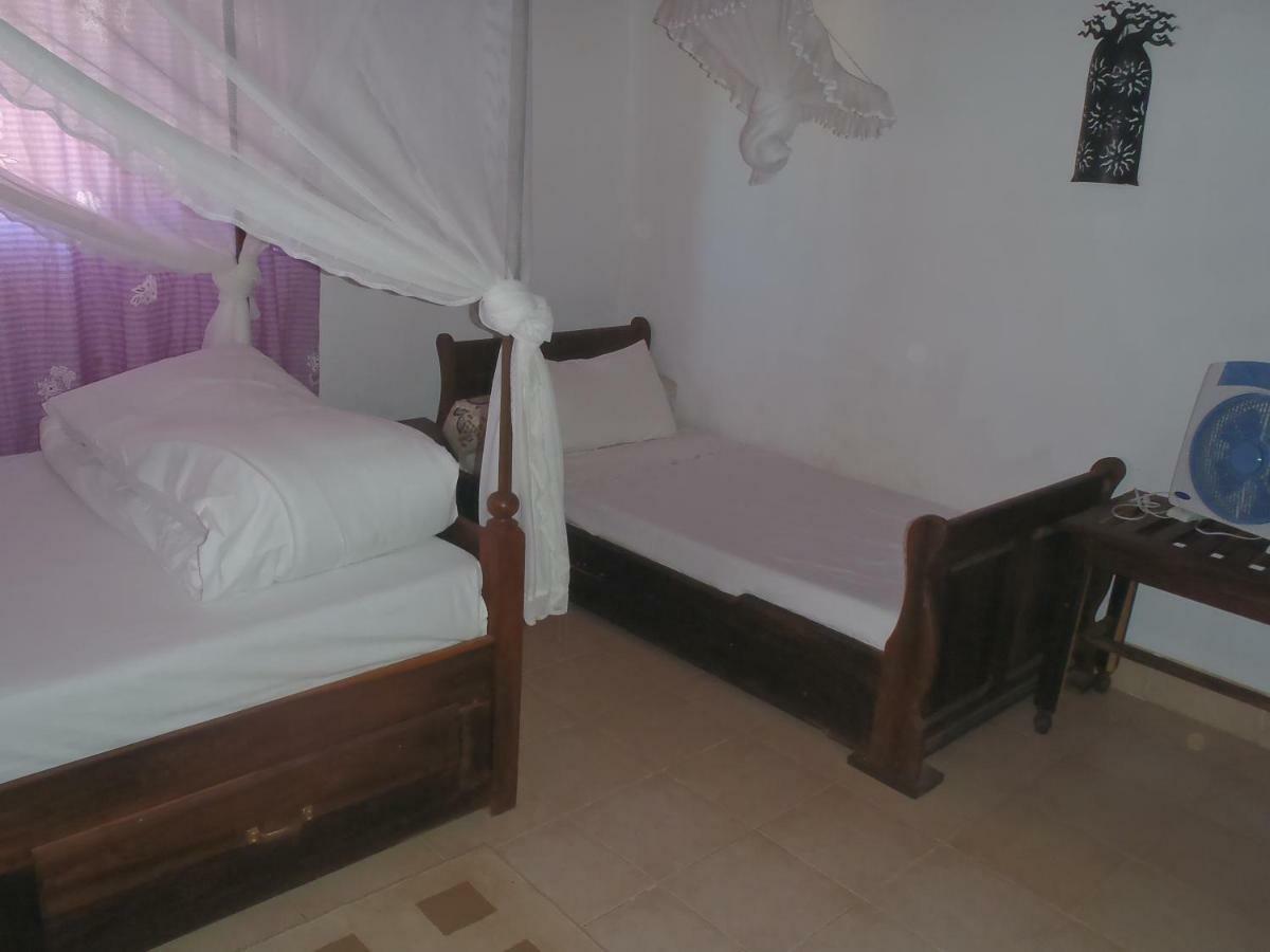 Chez Laurette Hotel Morombe Exterior foto